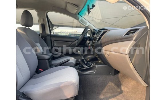 Ra Imported Mitsubishi L200 funfun Ọkọ̀ in Import - Dubai ni Ashanti Ra Imported Mitsubishi L200 funfun Ọkọ̀ in Import - Dubai ni Ashanti