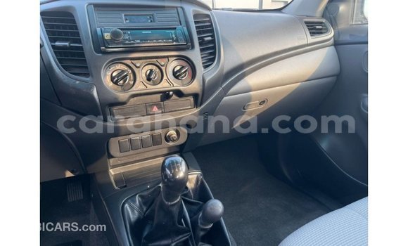 Ra Imported Mitsubishi L200 funfun Ọkọ̀ in Import - Dubai ni Ashanti Ra Imported Mitsubishi L200 funfun Ọkọ̀ in Import - Dubai ni Ashanti
