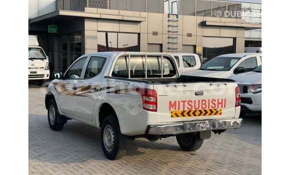 Buy Import Mitsubishi L200 White Car in Import - Dubai in Ashanti Buy Import Mitsubishi L200 White Car in Import - Dubai in Ashanti