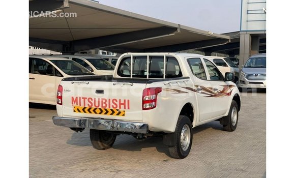 Buy Import Mitsubishi L200 White Car in Import - Dubai in Ashanti Buy Import Mitsubishi L200 White Car in Import - Dubai in Ashanti