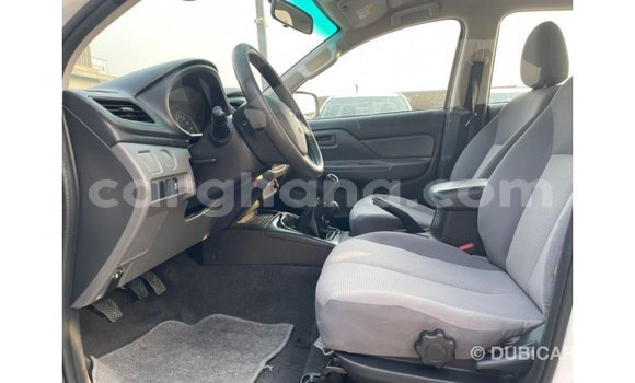 Buy Import Mitsubishi L200 White Car in Import - Dubai in Ashanti Buy Import Mitsubishi L200 White Car in Import - Dubai in Ashanti