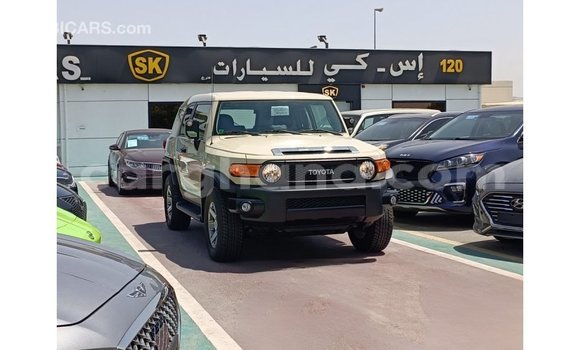 Buy Import Toyota FJ Cruiser Beige Car in Import - Dubai in Ashanti Buy Import Toyota FJ Cruiser Beige Car in Import - Dubai in Ashanti