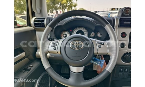 Buy Import Toyota FJ Cruiser Beige Car in Import - Dubai in Ashanti Buy Import Toyota FJ Cruiser Beige Car in Import - Dubai in Ashanti
