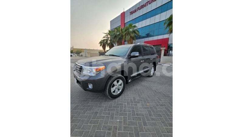 Big with watermark toyota land cruiser ashanti import dubai 56290