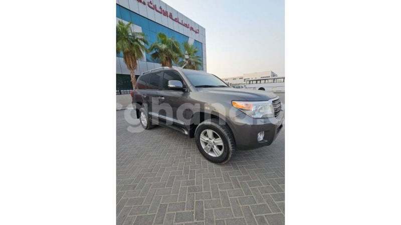 Big with watermark toyota land cruiser ashanti import dubai 56290