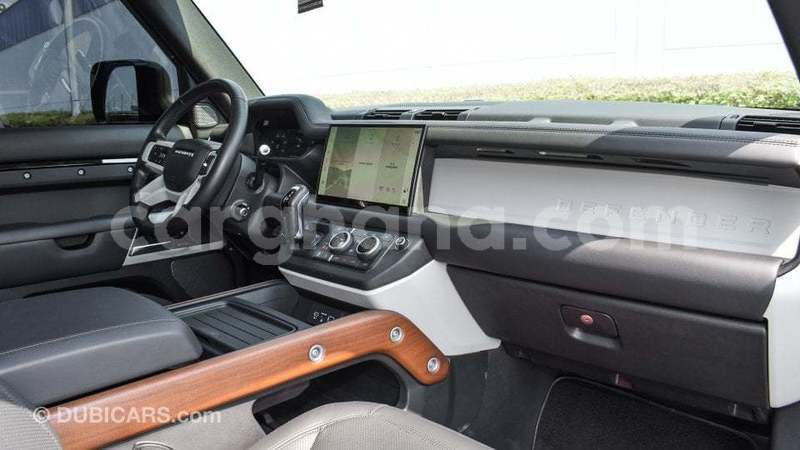 Big with watermark land rover defender ashanti import dubai 56291