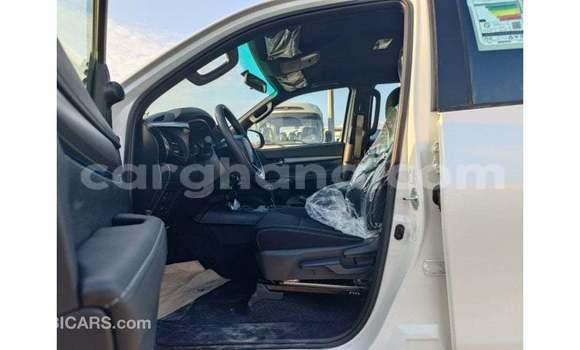 Buy Import Toyota Hilux White Car in Import - Dubai in Ashanti Buy Import Toyota Hilux White Car in Import - Dubai in Ashanti