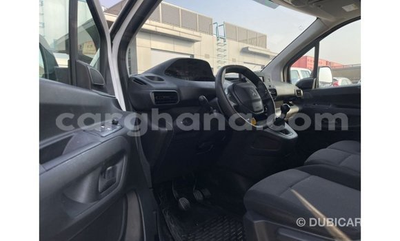 Ra Imported Peugeot Partner funfun Ọkọ̀ in Import - Dubai ni Ashanti Ra Imported Peugeot Partner funfun Ọkọ̀ in Import - Dubai ni Ashanti
