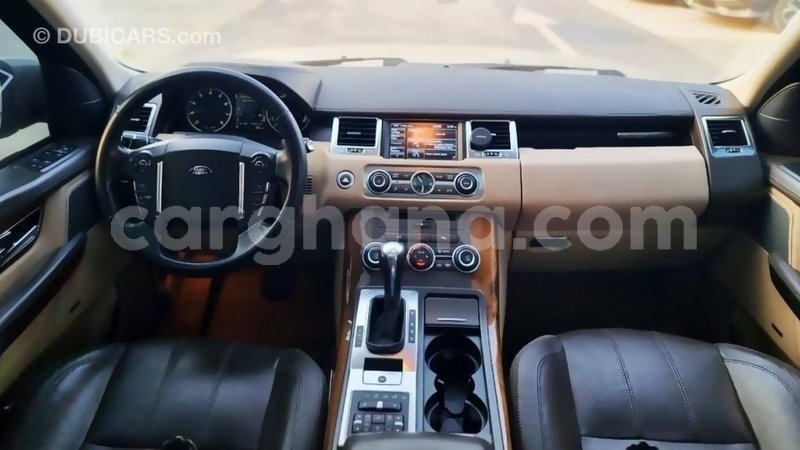 Big with watermark land rover range rover ashanti import dubai 56325