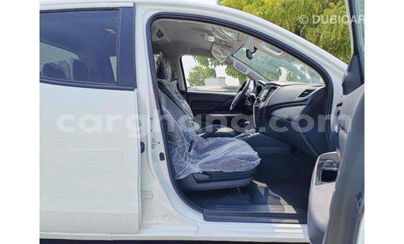 Ra Imported Mitsubishi L200 funfun Ọkọ̀ in Import - Dubai ni Ashanti Ra Imported Mitsubishi L200 funfun Ọkọ̀ in Import - Dubai ni Ashanti