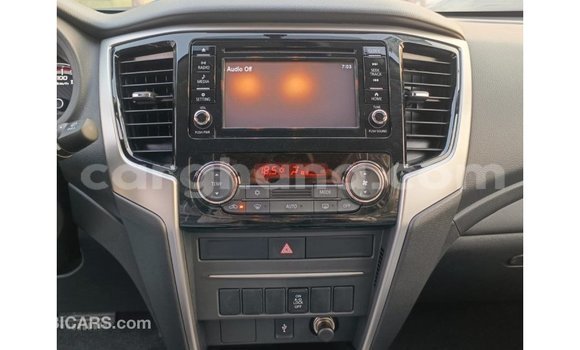 Ra Imported Mitsubishi L200 funfun Ọkọ̀ in Import - Dubai ni Ashanti Ra Imported Mitsubishi L200 funfun Ọkọ̀ in Import - Dubai ni Ashanti