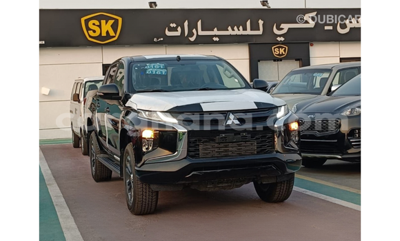 Ra Imported Mitsubishi L200 Black Ọkọ̀ in Import - Dubai ni Ashanti Ra Imported Mitsubishi L200 Black Ọkọ̀ in Import - Dubai ni Ashanti