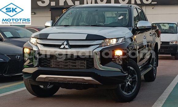 Ra Imported Mitsubishi L200 Black Ọkọ̀ in Import - Dubai ni Ashanti