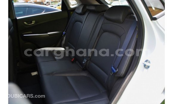 Sayi Imported Hyundai Kona White Mota in Import - Dubai a Ashanti Sayi Imported Hyundai Kona White Mota in Import - Dubai a Ashanti