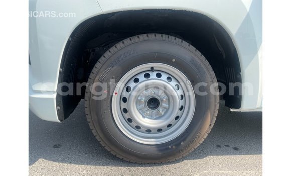 Buy Import Mitsubishi L200 White Car in Import - Dubai in Ashanti Buy Import Mitsubishi L200 White Car in Import - Dubai in Ashanti