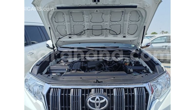 Big with watermark toyota prado ashanti import dubai 56363