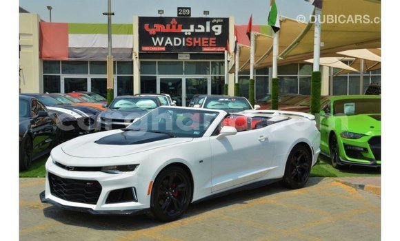 Ra Imported Chevrolet Camaro funfun Ọkọ̀ in Import - Dubai ni Ashanti Ra Imported Chevrolet Camaro funfun Ọkọ̀ in Import - Dubai ni Ashanti