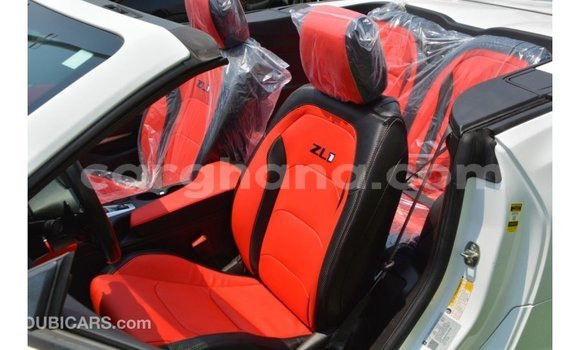 Ra Imported Chevrolet Camaro funfun Ọkọ̀ in Import - Dubai ni Ashanti Ra Imported Chevrolet Camaro funfun Ọkọ̀ in Import - Dubai ni Ashanti