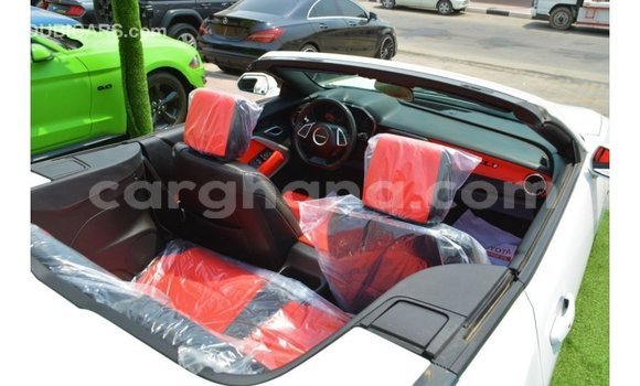 Ra Imported Chevrolet Camaro funfun Ọkọ̀ in Import - Dubai ni Ashanti Ra Imported Chevrolet Camaro funfun Ọkọ̀ in Import - Dubai ni Ashanti