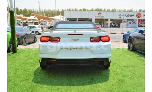 Ra Imported Chevrolet Camaro funfun Ọkọ̀ in Import - Dubai ni Ashanti Ra Imported Chevrolet Camaro funfun Ọkọ̀ in Import - Dubai ni Ashanti