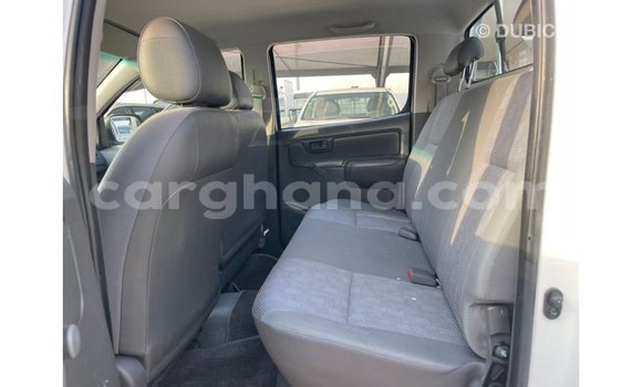 Ra Imported Toyota Hilux funfun Ọkọ̀ in Import - Dubai ni Ashanti Ra Imported Toyota Hilux funfun Ọkọ̀ in Import - Dubai ni Ashanti