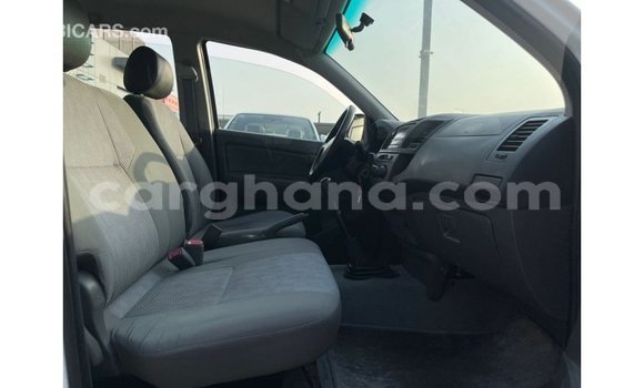 Ra Imported Toyota Hilux funfun Ọkọ̀ in Import - Dubai ni Ashanti Ra Imported Toyota Hilux funfun Ọkọ̀ in Import - Dubai ni Ashanti