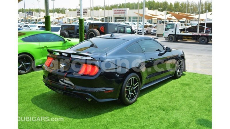 Big with watermark ford mustang ashanti import dubai 56384