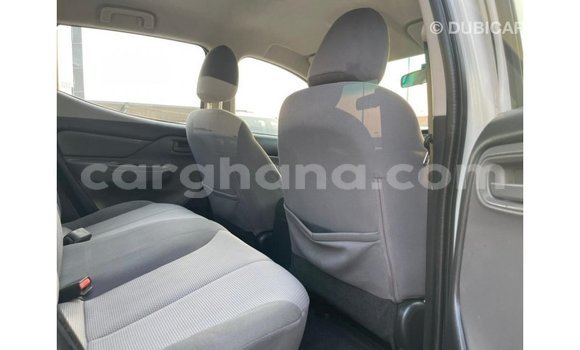 Buy Import Mitsubishi L200 White Car in Import - Dubai in Ashanti Buy Import Mitsubishi L200 White Car in Import - Dubai in Ashanti