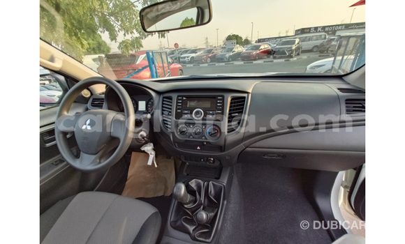 Buy Import Mitsubishi L200 White Car in Import - Dubai in Ashanti Buy Import Mitsubishi L200 White Car in Import - Dubai in Ashanti