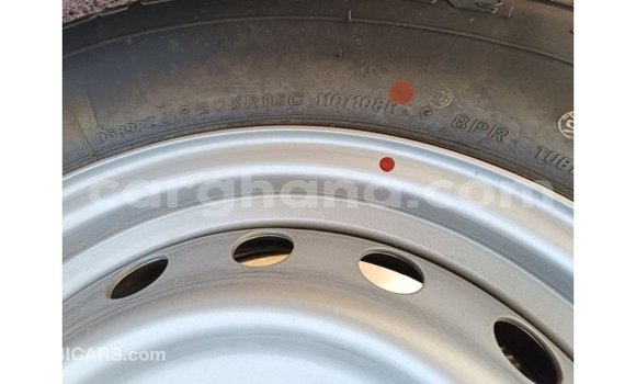 Buy Import Mitsubishi L200 White Car in Import - Dubai in Ashanti Buy Import Mitsubishi L200 White Car in Import - Dubai in Ashanti