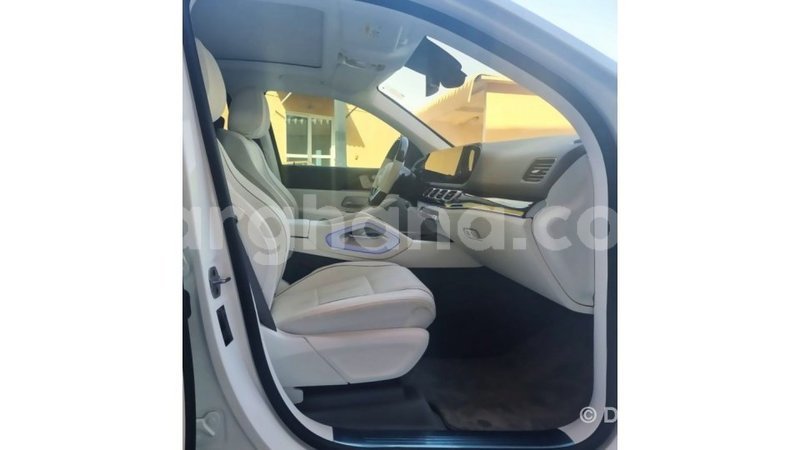 Big with watermark mercedes benz a200 ashanti import dubai 56400