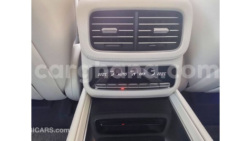 Big with watermark mercedes benz a200 ashanti import dubai 56400