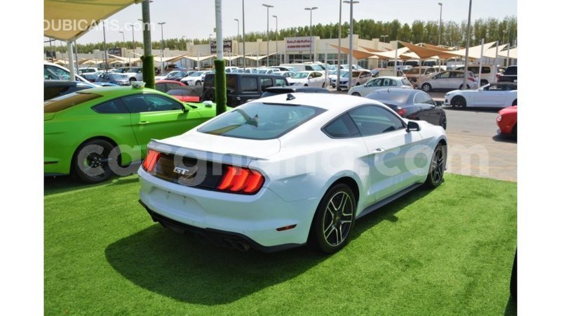 Big with watermark ford mustang ashanti import dubai 56401