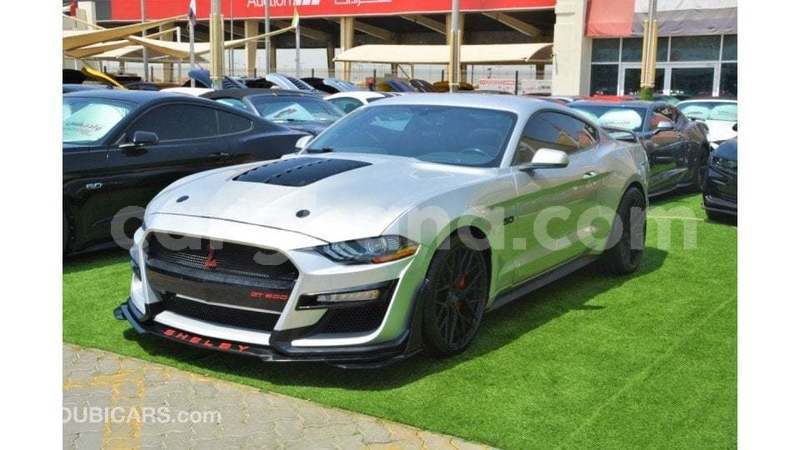 Big with watermark ford mustang ashanti import dubai 56404