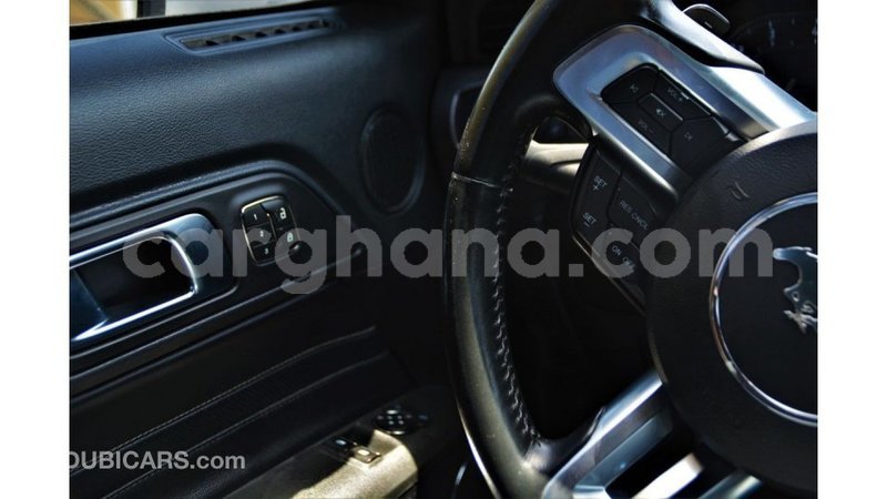 Big with watermark ford mustang ashanti import dubai 56404