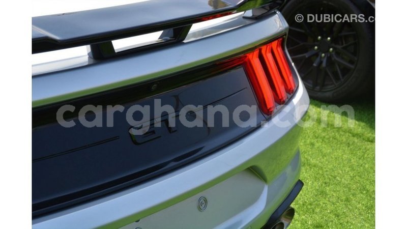 Big with watermark ford mustang ashanti import dubai 56404