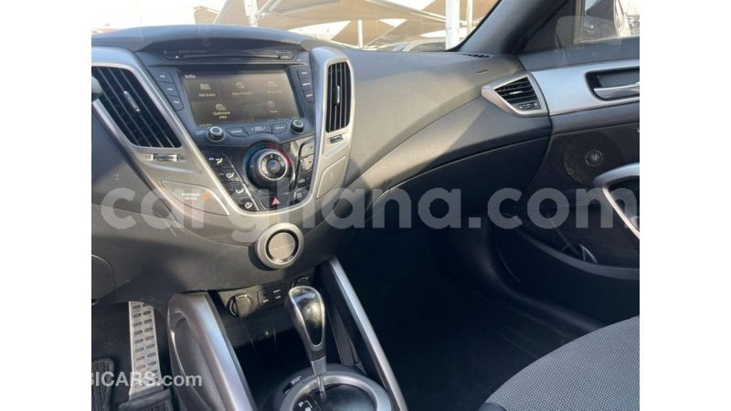 Big with watermark hyundai veloster ashanti import dubai 56405