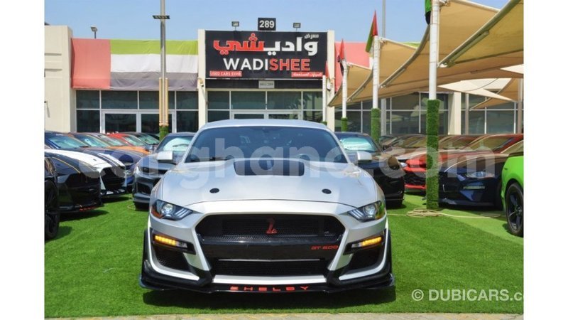 Big with watermark ford mustang ashanti import dubai 56410