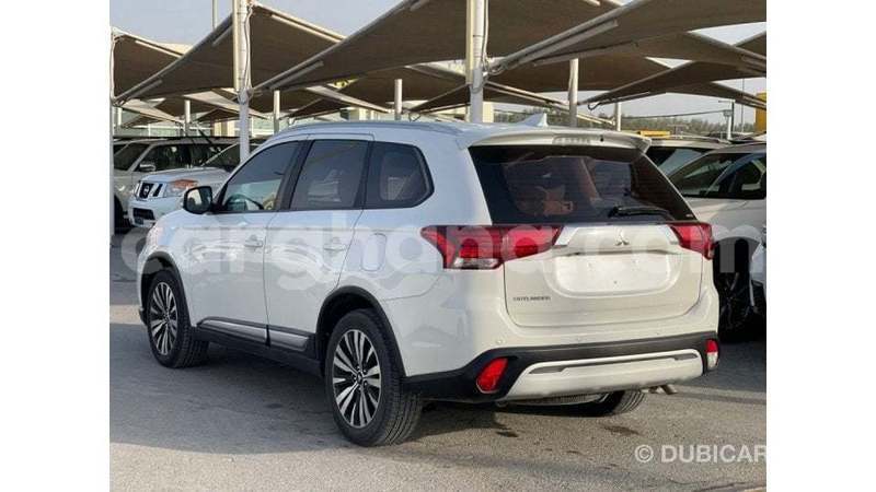 Big with watermark mitsubishi outlander ashanti import dubai 56412