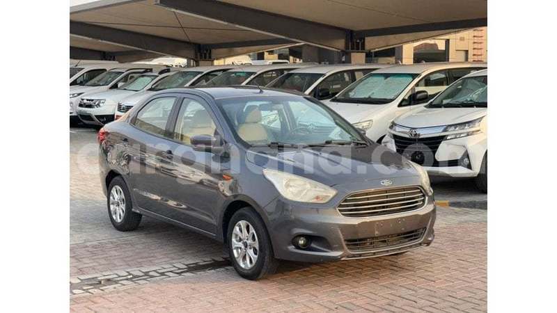 Big with watermark ford club wagon ashanti import dubai 56421