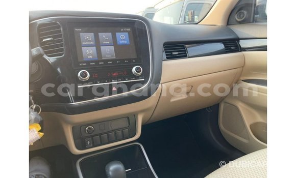 Ra Imported Mitsubishi Outlander funfun Ọkọ̀ in Import - Dubai ni Ashanti Ra Imported Mitsubishi Outlander funfun Ọkọ̀ in Import - Dubai ni Ashanti