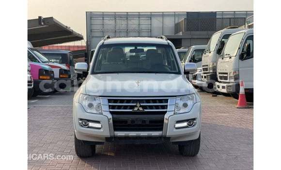 Ra Imported Mitsubishi Pajero funfun Ọkọ̀ in Import - Dubai ni Ashanti Ra Imported Mitsubishi Pajero funfun Ọkọ̀ in Import - Dubai ni Ashanti