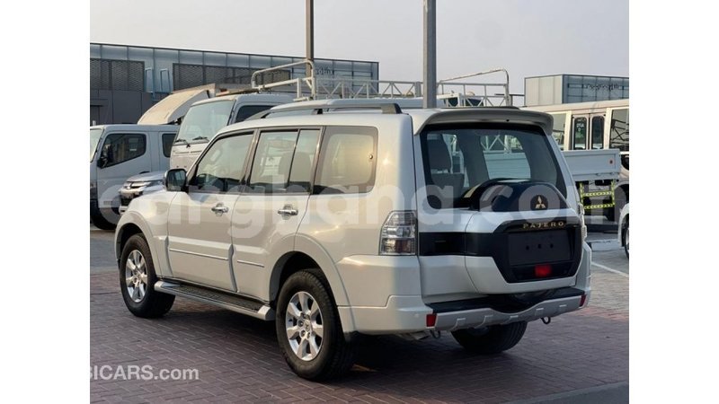 Big with watermark mitsubishi pajero ashanti import dubai 56423