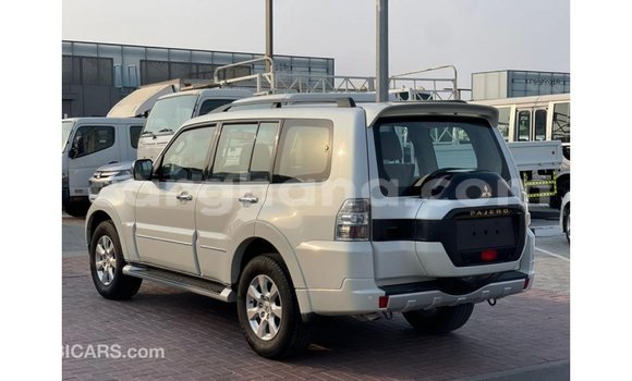 Ra Imported Mitsubishi Pajero funfun Ọkọ̀ in Import - Dubai ni Ashanti Ra Imported Mitsubishi Pajero funfun Ọkọ̀ in Import - Dubai ni Ashanti