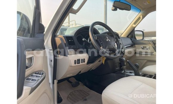 Ra Imported Mitsubishi Pajero funfun Ọkọ̀ in Import - Dubai ni Ashanti Ra Imported Mitsubishi Pajero funfun Ọkọ̀ in Import - Dubai ni Ashanti