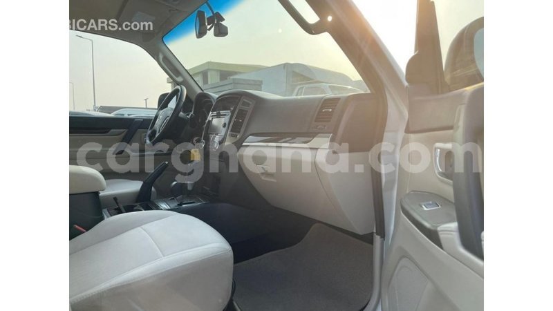 Big with watermark mitsubishi pajero ashanti import dubai 56423