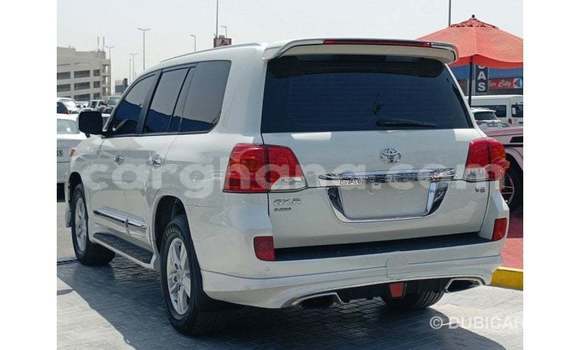 Buy Import Toyota IST White Car in Import - Dubai in Ashanti Buy Import Toyota IST White Car in Import - Dubai in Ashanti