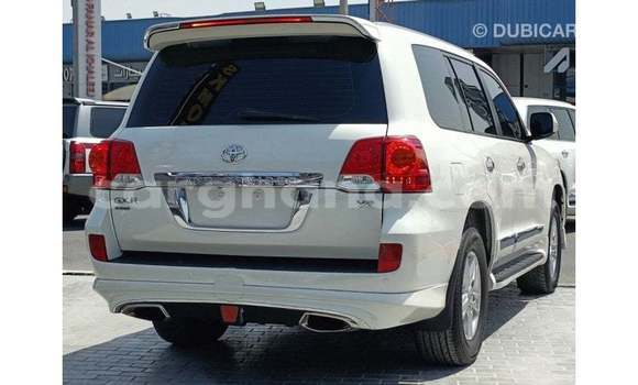 Buy Import Toyota IST White Car in Import - Dubai in Ashanti Buy Import Toyota IST White Car in Import - Dubai in Ashanti