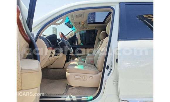 Buy Import Toyota IST White Car in Import - Dubai in Ashanti Buy Import Toyota IST White Car in Import - Dubai in Ashanti