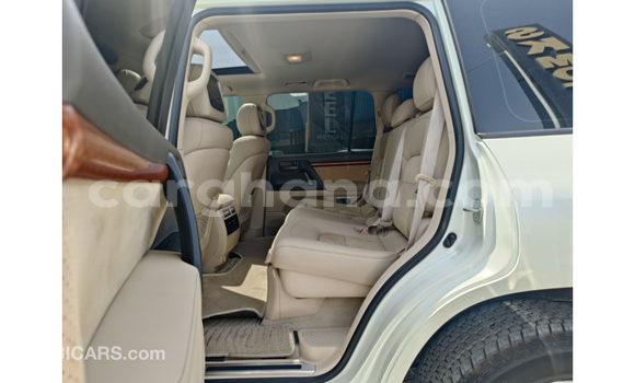 Buy Import Toyota IST White Car in Import - Dubai in Ashanti Buy Import Toyota IST White Car in Import - Dubai in Ashanti